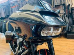 
										2018 Harley-Davidson CVO Road Glide 117 (FLTRXSE) full									